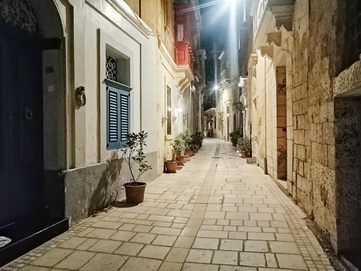 Apartment Kharmen A 1565s House With Seaviews Vittoriosa