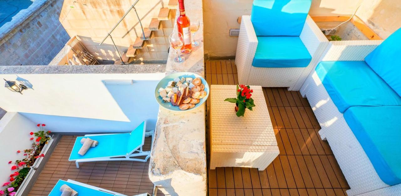Kharmen A 1565s House With Seaviews * Vittoriosa